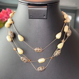 Elegant Cream and Gold Filagree Necklace